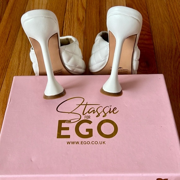 Ego by stassi white Heels womens size 6 - Picture 5 of 7